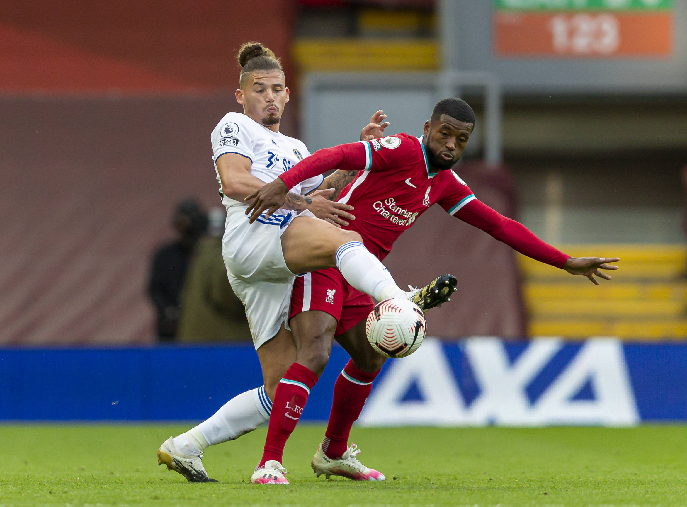 期待她在接 期待她在接